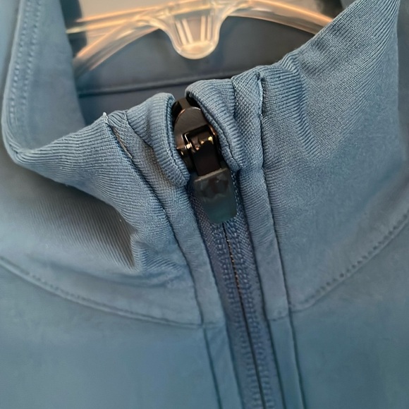 Under Armour Heat Gear Jacket - Blue - Size Small. - Picture 4 of 9